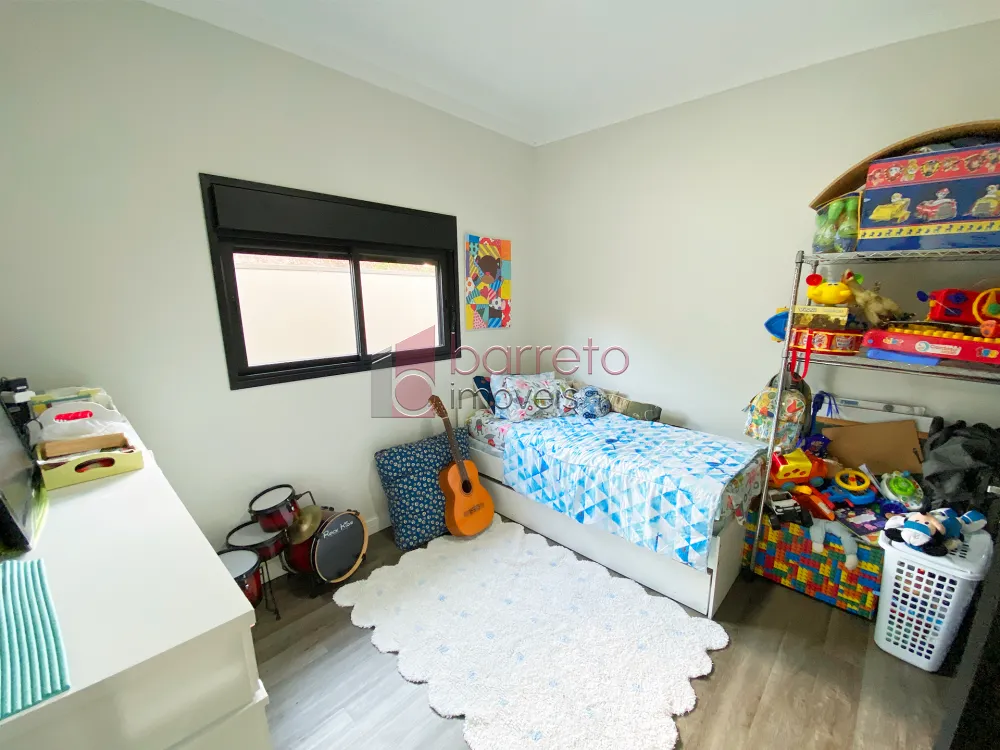 CASA TÉRREA À VENDA – 03 QUARTOS – CONDOMÍNIO RESERVA DA SERRA – JUNDIAÍ/SP