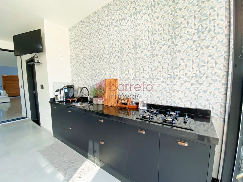 CASA TÉRREA À VENDA – 03 QUARTOS – CONDOMÍNIO RESERVA DA SERRA – JUNDIAÍ/SP