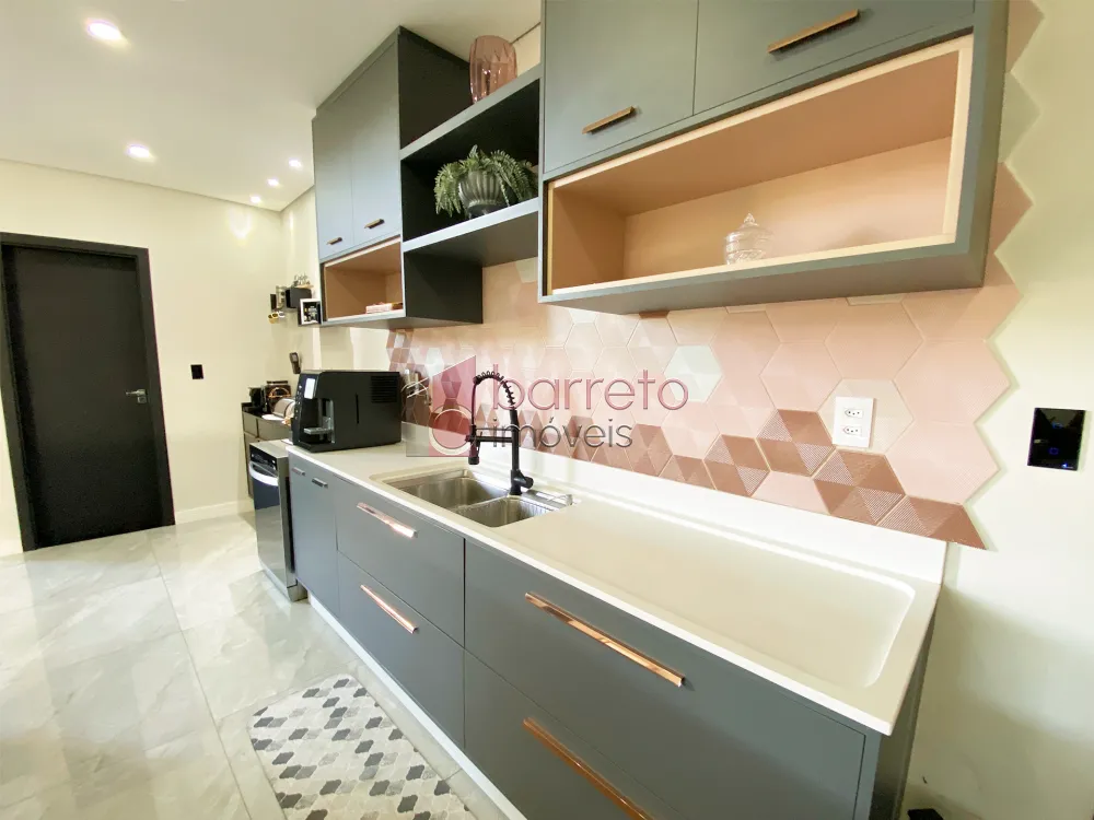 CASA TÉRREA À VENDA – 03 QUARTOS – CONDOMÍNIO RESERVA DA SERRA – JUNDIAÍ/SP