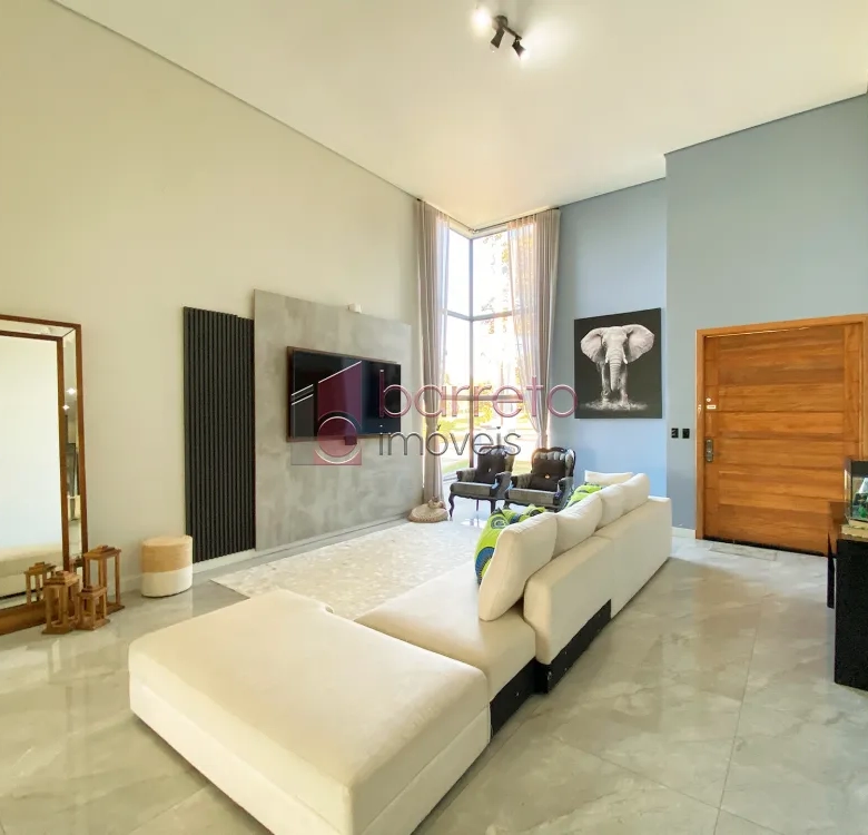 CASA TÉRREA À VENDA – 03 QUARTOS – CONDOMÍNIO RESERVA DA SERRA – JUNDIAÍ/SP
