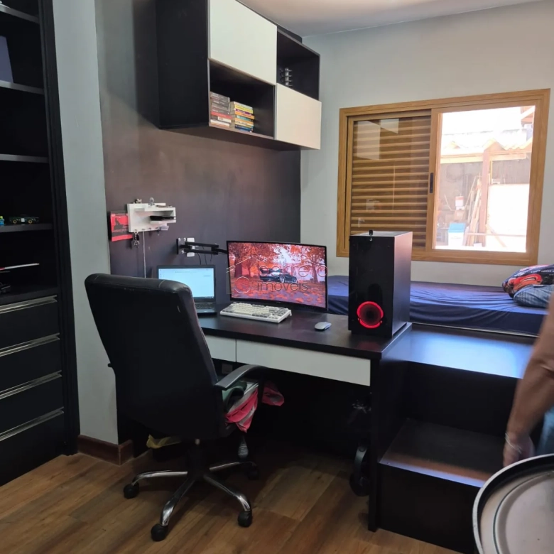 CASA À VENDA NO CONDOMÍNIO TEREZA CRISTINA – JUNDIAÍ/SP