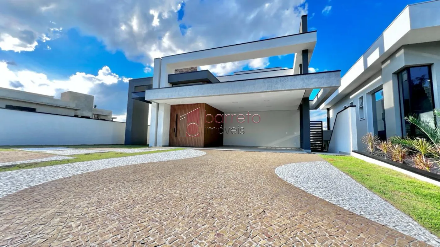 CASA COM 04 SUÍTES À VENDA NO CONDOMÍNIO RESERVA DA SERRA – JUNDIAÍ/SP