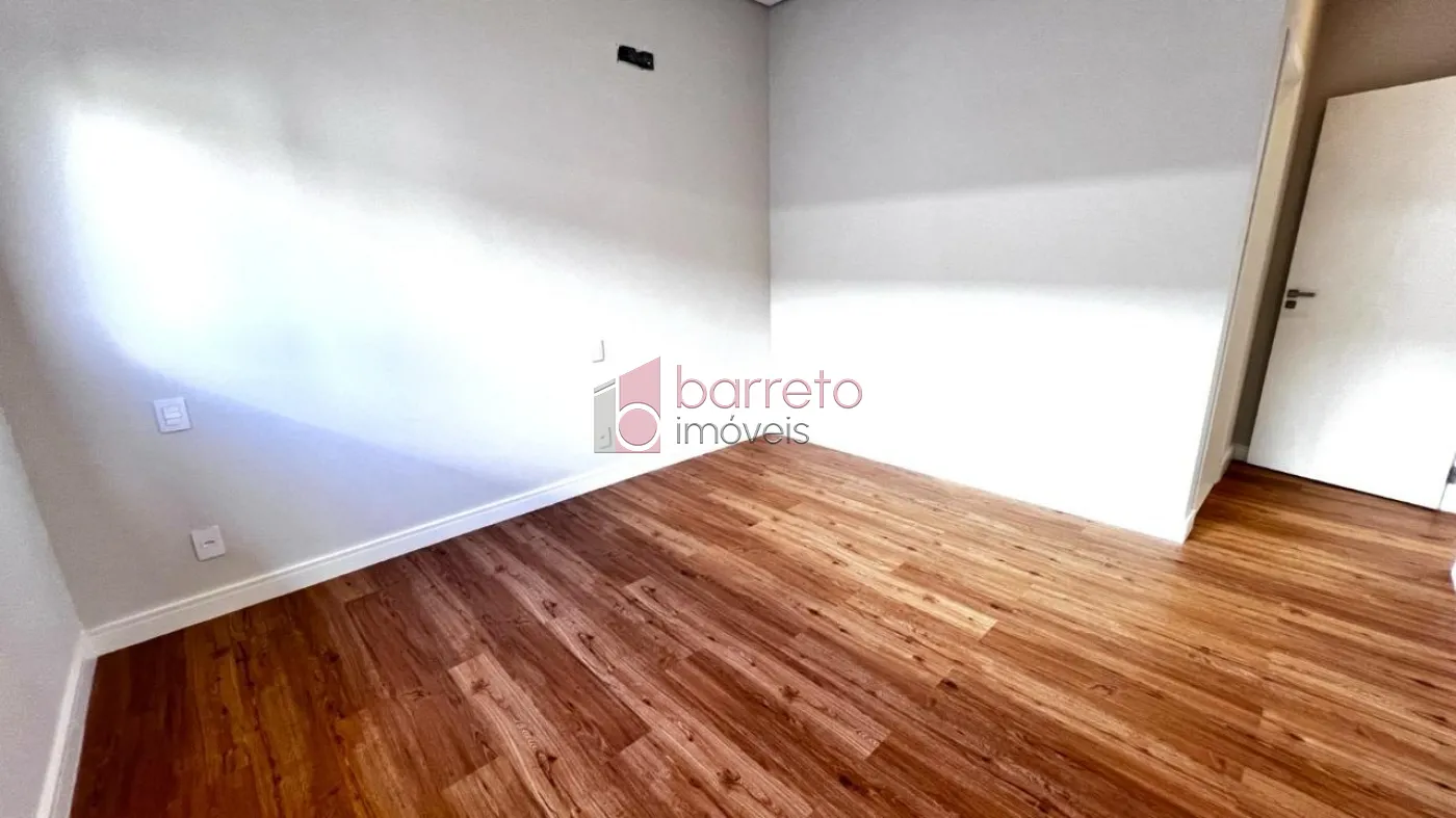 CASA COM 04 SUÍTES À VENDA NO CONDOMÍNIO RESERVA DA SERRA – JUNDIAÍ/SP