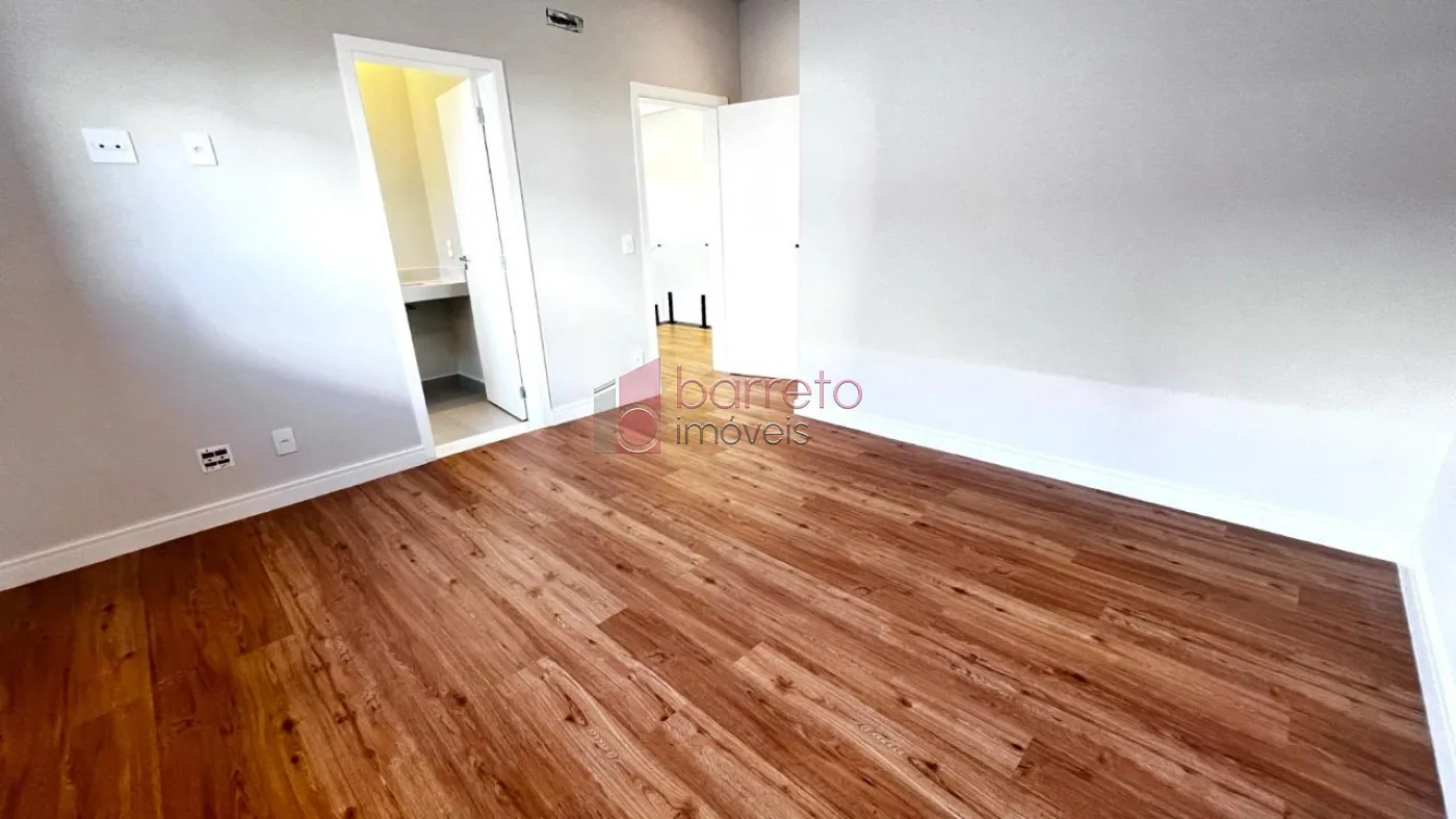 CASA COM 04 SUÍTES À VENDA NO CONDOMÍNIO RESERVA DA SERRA – JUNDIAÍ/SP
