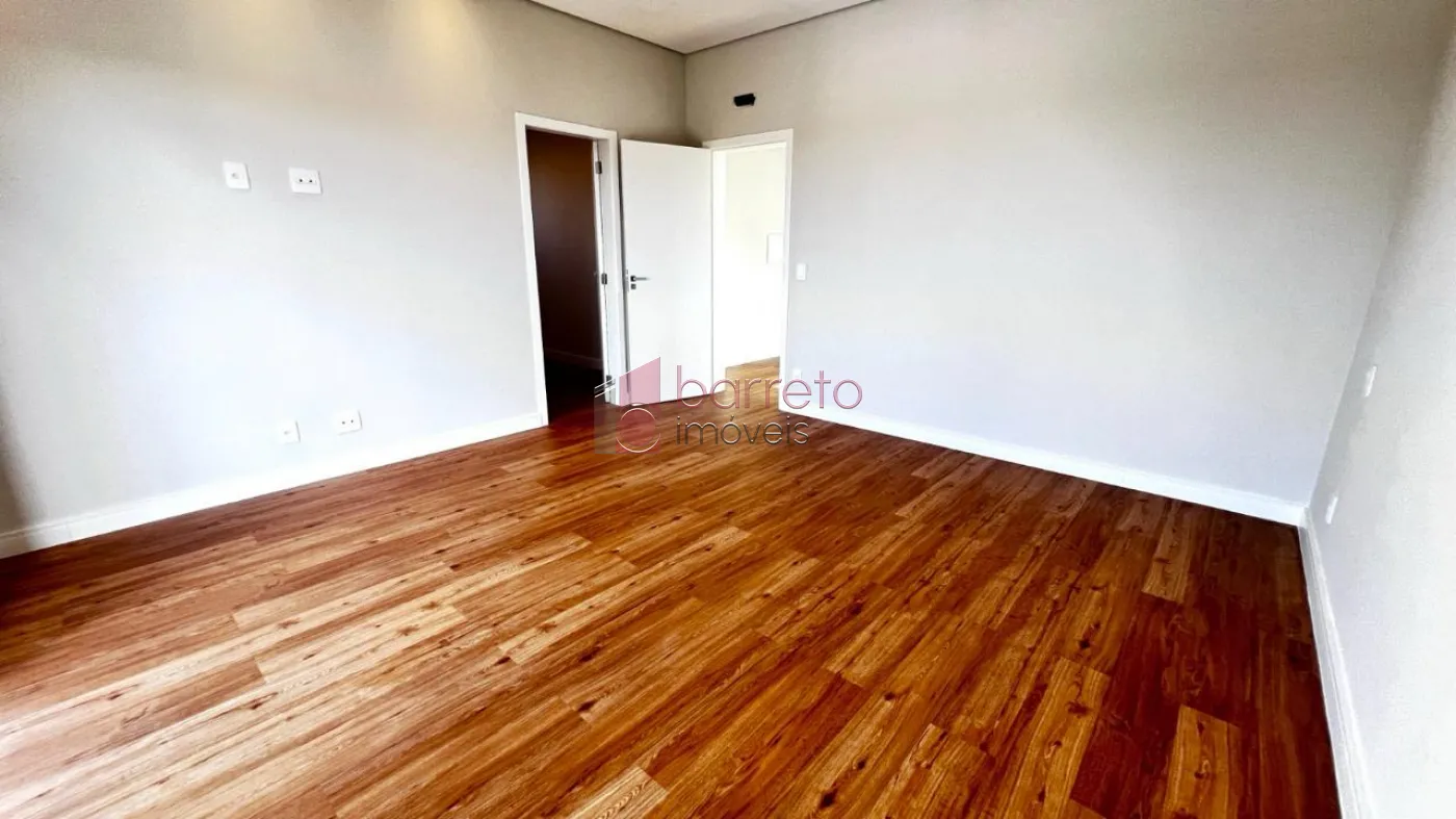 CASA COM 04 SUÍTES À VENDA NO CONDOMÍNIO RESERVA DA SERRA – JUNDIAÍ/SP