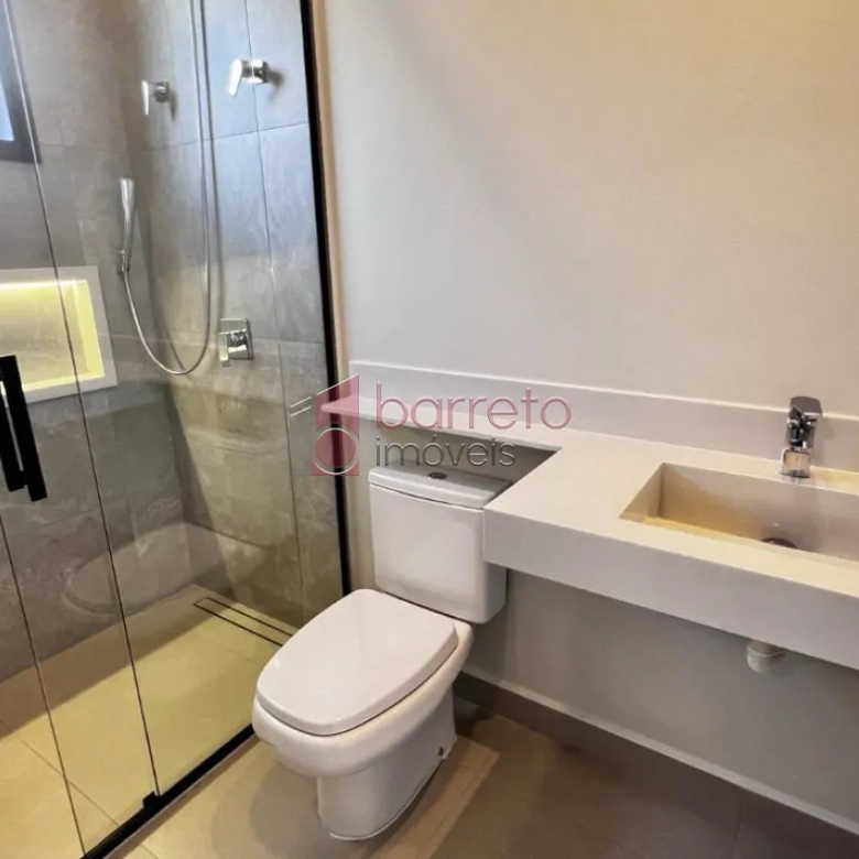 CASA COM 04 SUÍTES À VENDA NO CONDOMÍNIO RESERVA DA SERRA – JUNDIAÍ/SP