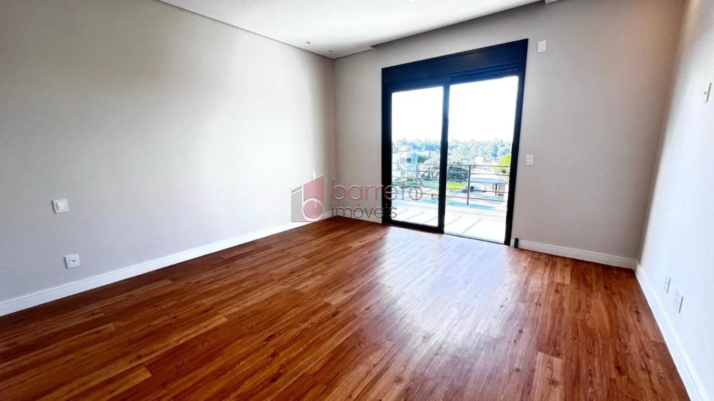 CASA COM 04 SUÍTES À VENDA NO CONDOMÍNIO RESERVA DA SERRA – JUNDIAÍ/SP