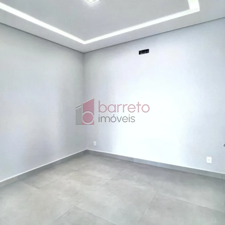 CASA COM 04 SUÍTES À VENDA NO CONDOMÍNIO RESERVA DA SERRA – JUNDIAÍ/SP