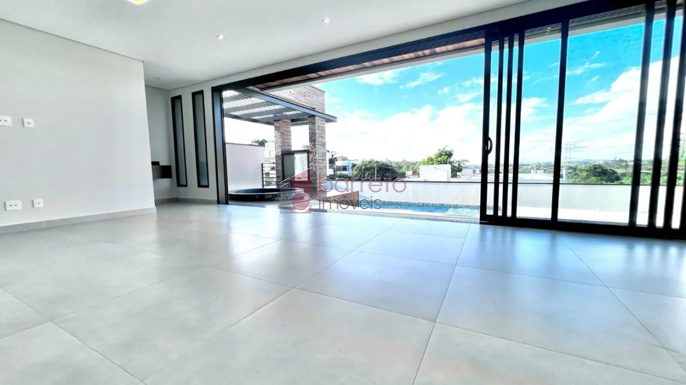 CASA COM 04 SUÍTES À VENDA NO CONDOMÍNIO RESERVA DA SERRA – JUNDIAÍ/SP