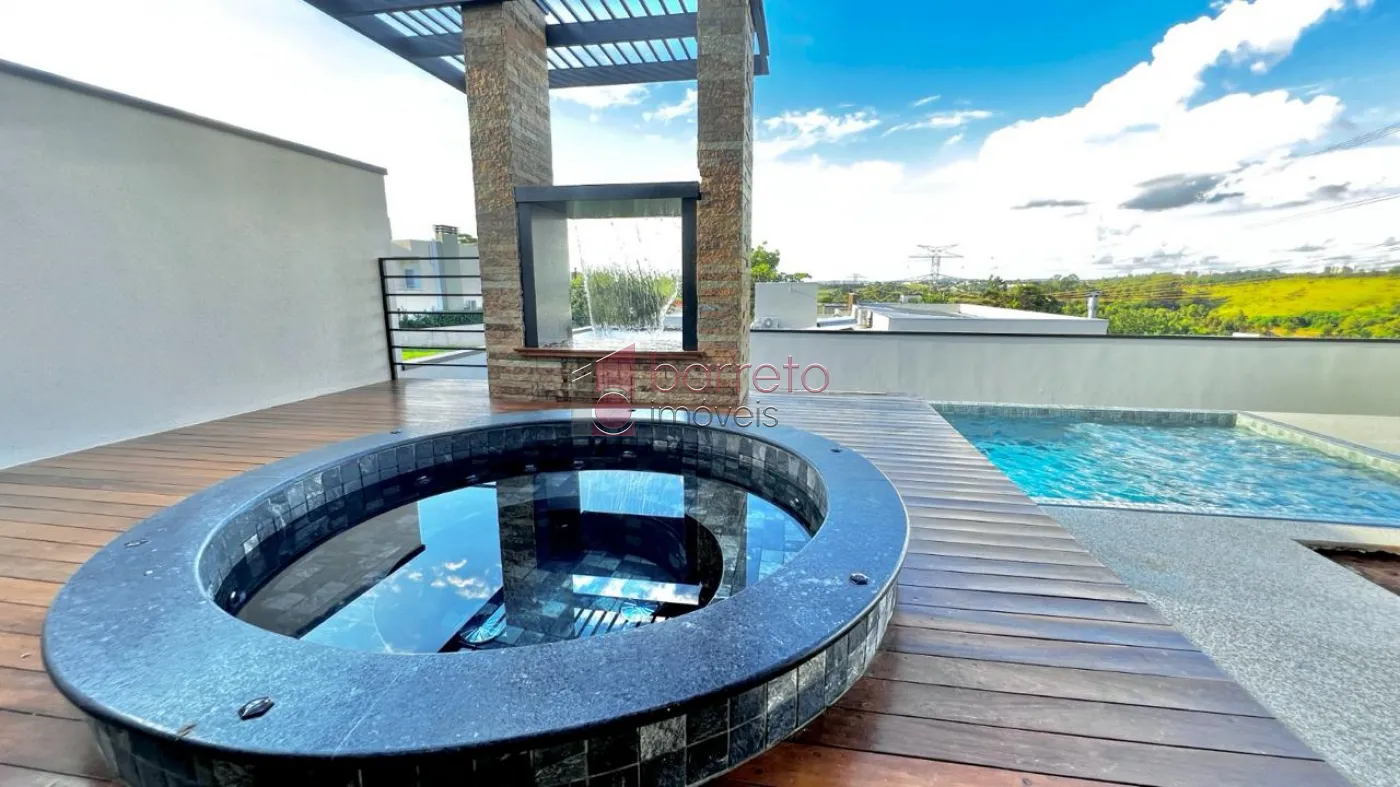 CASA COM 04 SUÍTES À VENDA NO CONDOMÍNIO RESERVA DA SERRA – JUNDIAÍ/SP