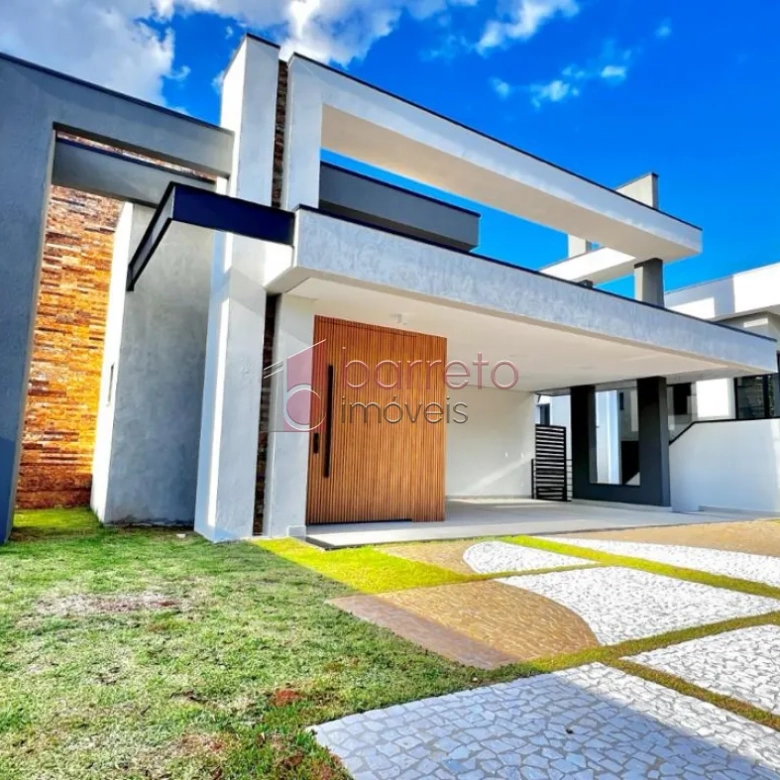 CASA COM 04 SUÍTES À VENDA NO CONDOMÍNIO RESERVA DA SERRA – JUNDIAÍ/SP