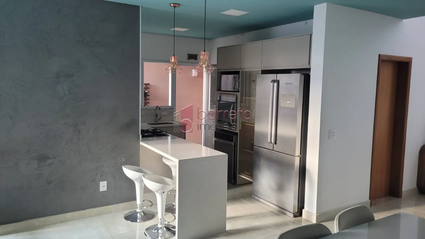 CASA PARA VENDA NO CONDOMÍNIO RESIDENCIAL DOS IPÊS – JUNDIAÍ/SP