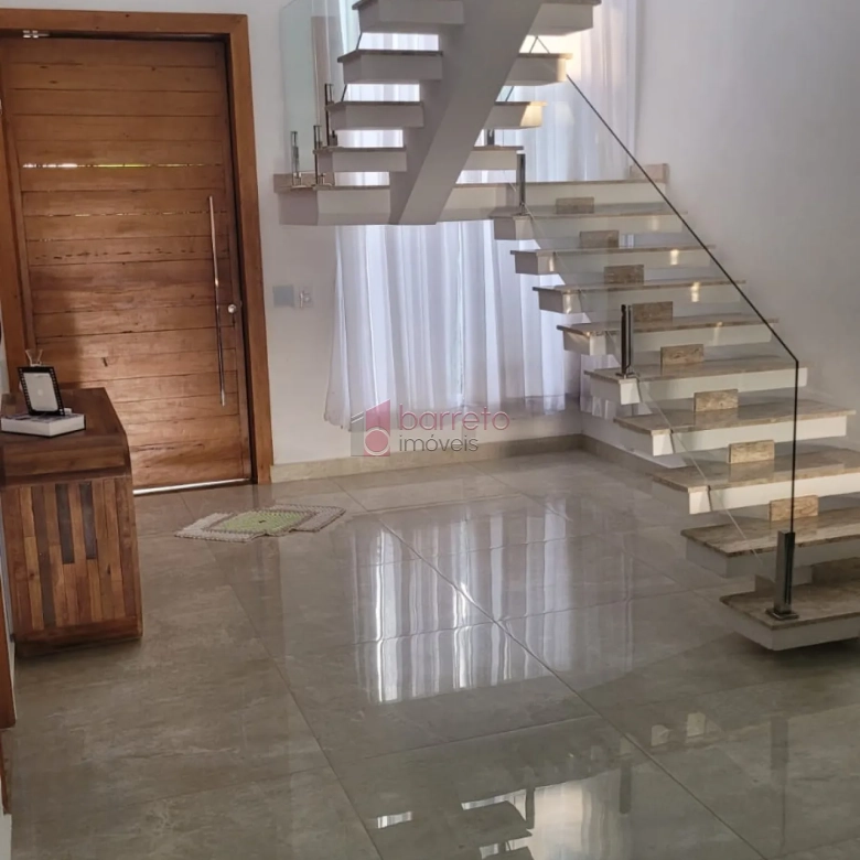 CASA PARA VENDA NO CONDOMÍNIO RESIDENCIAL DOS IPÊS – JUNDIAÍ/SP