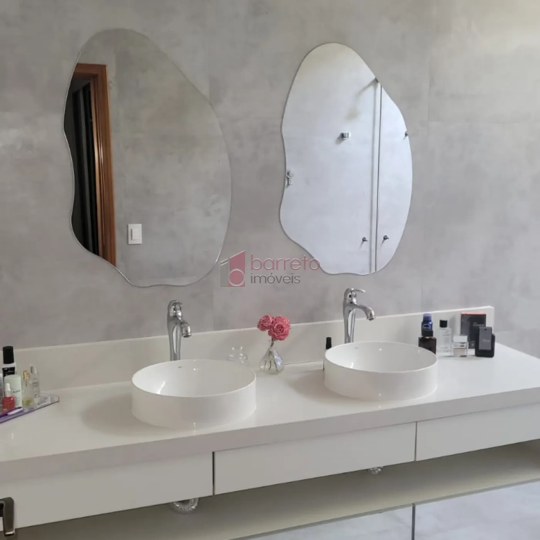 CASA PARA VENDA NO CONDOMÍNIO RESIDENCIAL DOS IPÊS – JUNDIAÍ/SP