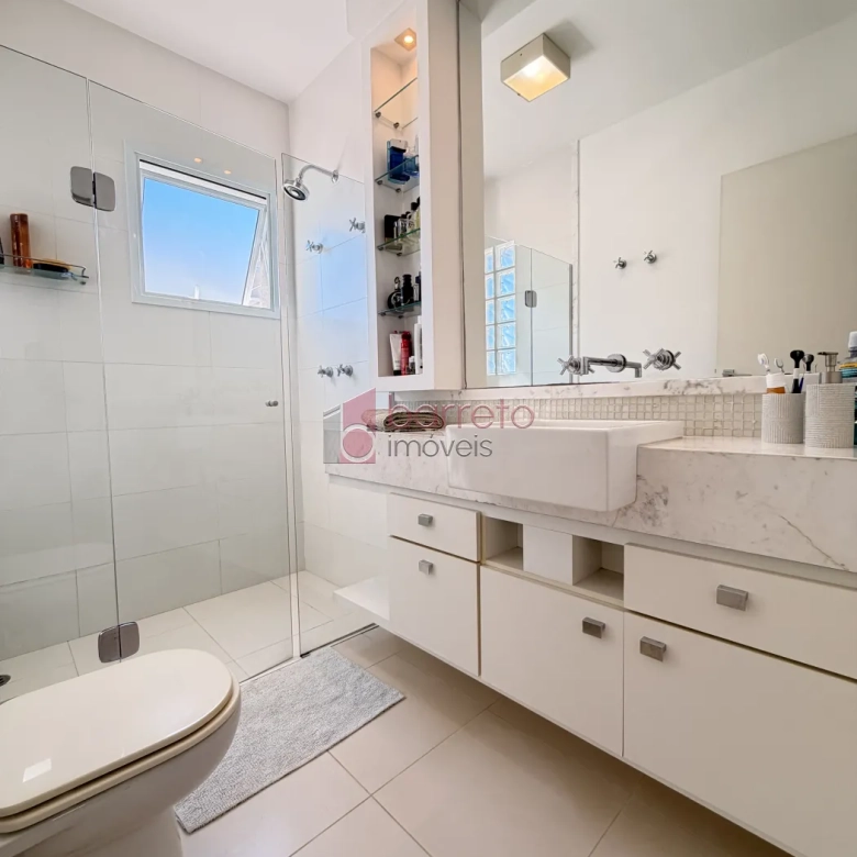 SOBRADO ALTO PADRÃO À VENDA COM 6 QUARTOS – CONDOMÍNIO PORTAL DO PARAÍSO II – JUNDIAÍ/SP