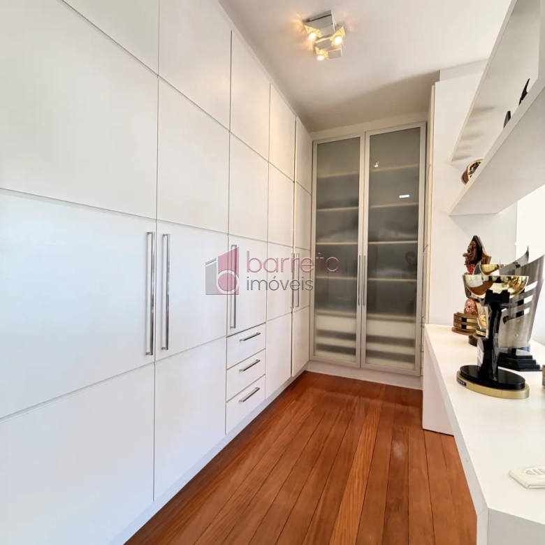 SOBRADO ALTO PADRÃO À VENDA COM 6 QUARTOS – CONDOMÍNIO PORTAL DO PARAÍSO II – JUNDIAÍ/SP