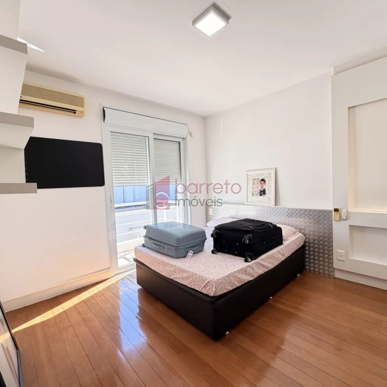 SOBRADO ALTO PADRÃO À VENDA COM 6 QUARTOS – CONDOMÍNIO PORTAL DO PARAÍSO II – JUNDIAÍ/SP