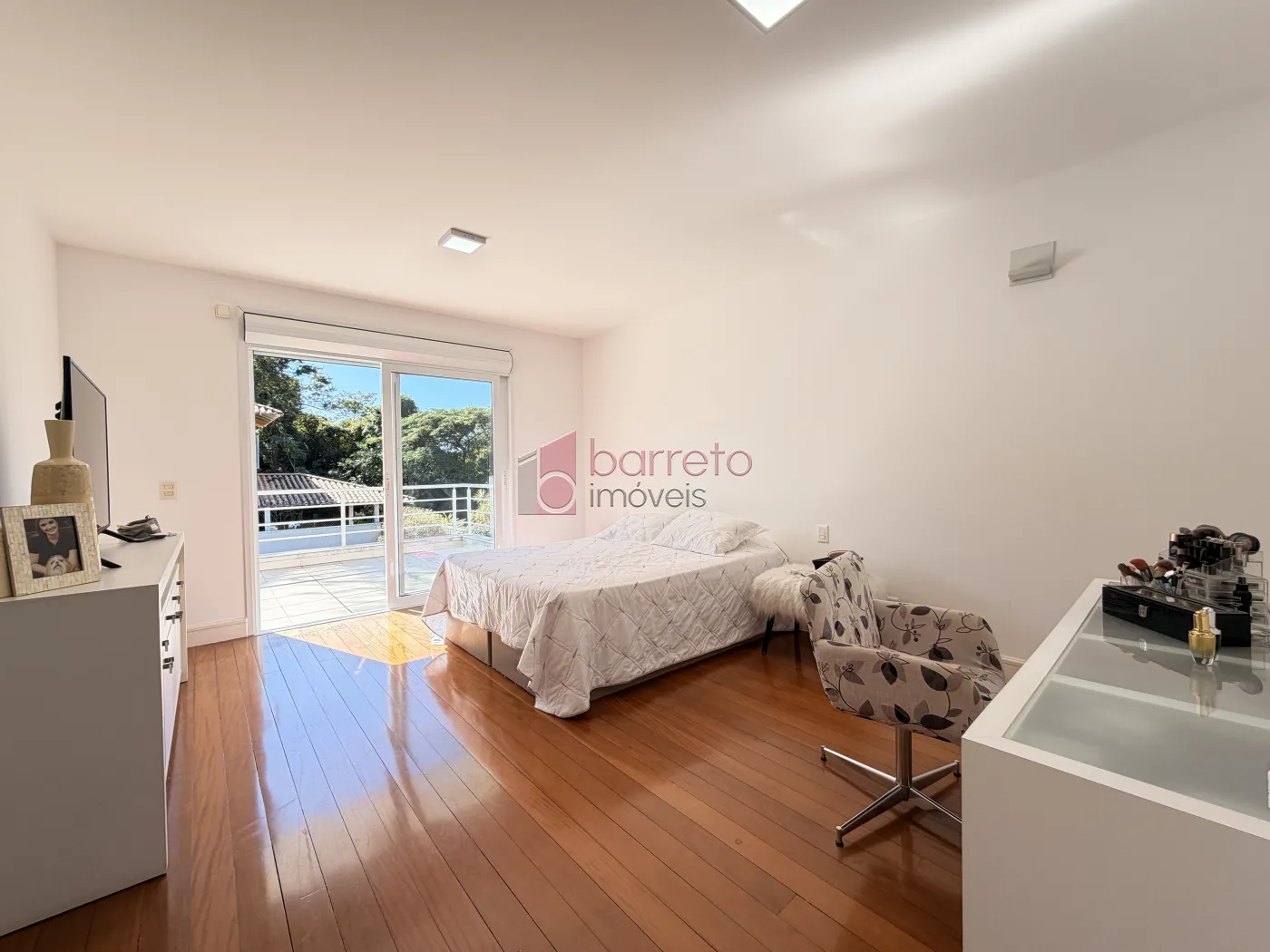 SOBRADO ALTO PADRÃO À VENDA COM 6 QUARTOS – CONDOMÍNIO PORTAL DO PARAÍSO II – JUNDIAÍ/SP