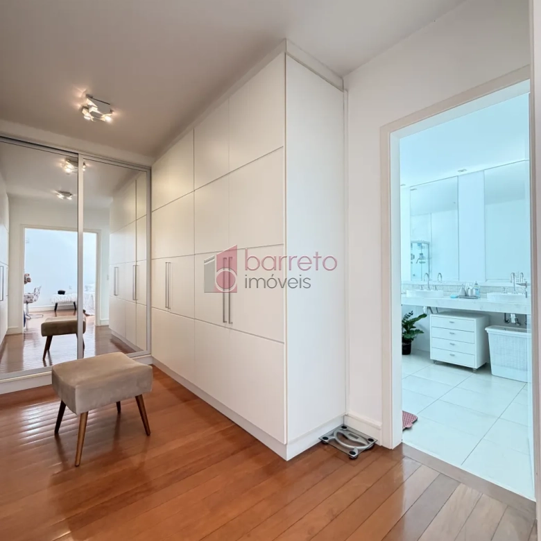 SOBRADO ALTO PADRÃO À VENDA COM 6 QUARTOS – CONDOMÍNIO PORTAL DO PARAÍSO II – JUNDIAÍ/SP