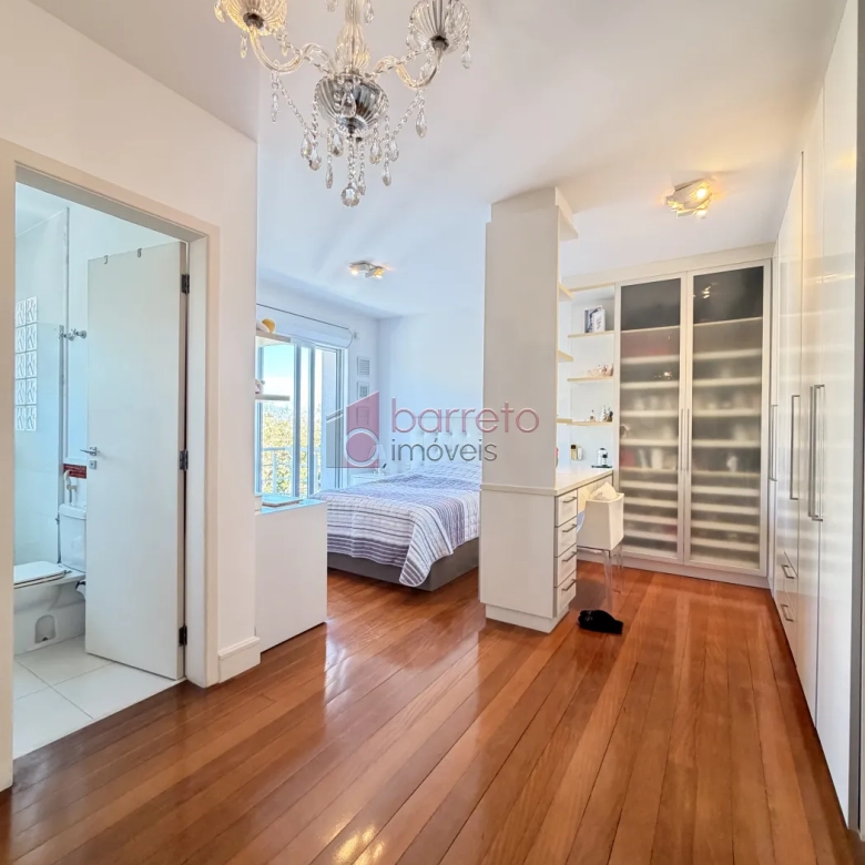 SOBRADO ALTO PADRÃO À VENDA COM 6 QUARTOS – CONDOMÍNIO PORTAL DO PARAÍSO II – JUNDIAÍ/SP