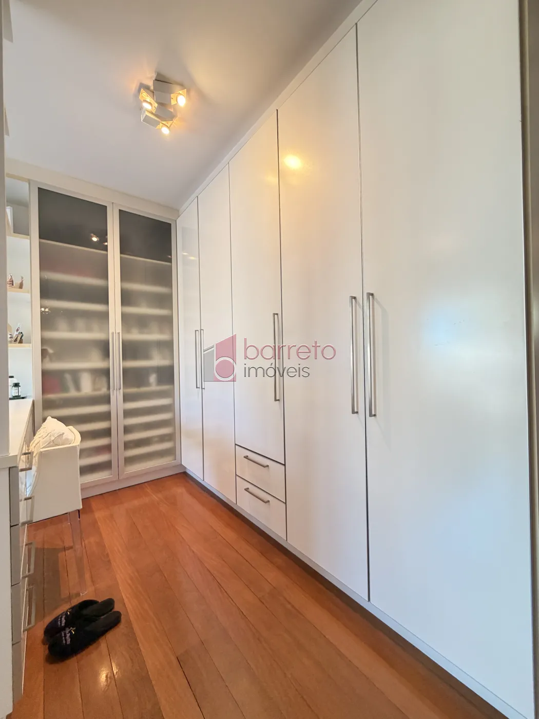 SOBRADO ALTO PADRÃO À VENDA COM 6 QUARTOS – CONDOMÍNIO PORTAL DO PARAÍSO II – JUNDIAÍ/SP