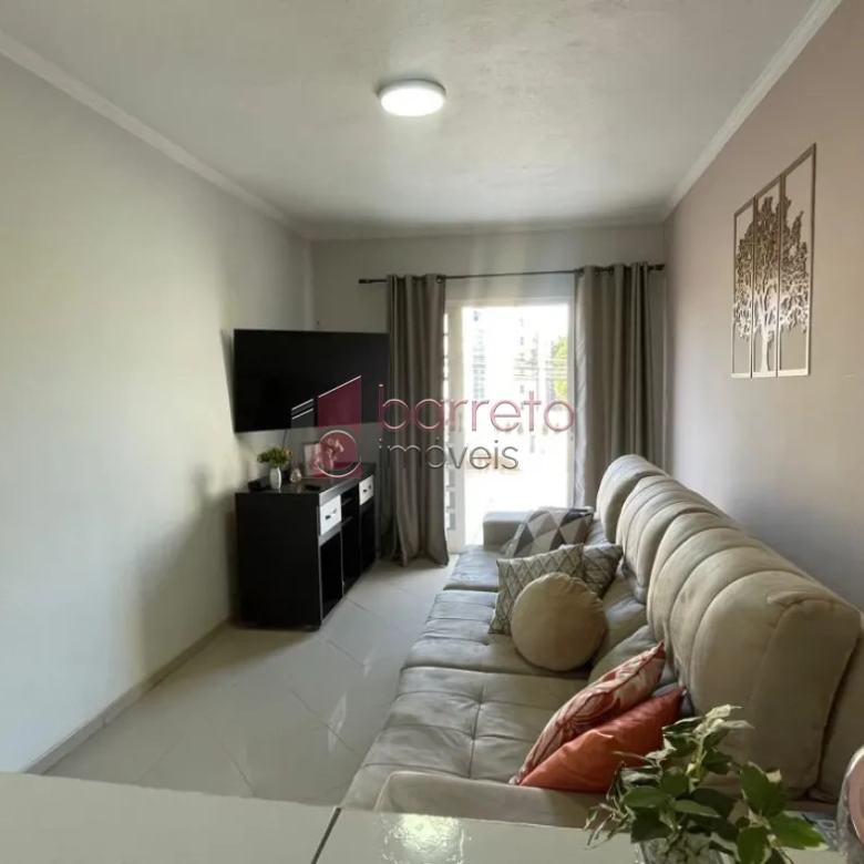 CASA COM EDÍCULA À VENDA NO BAIRRO ANHANGABAÚ EM JUNDIAÍ/SP