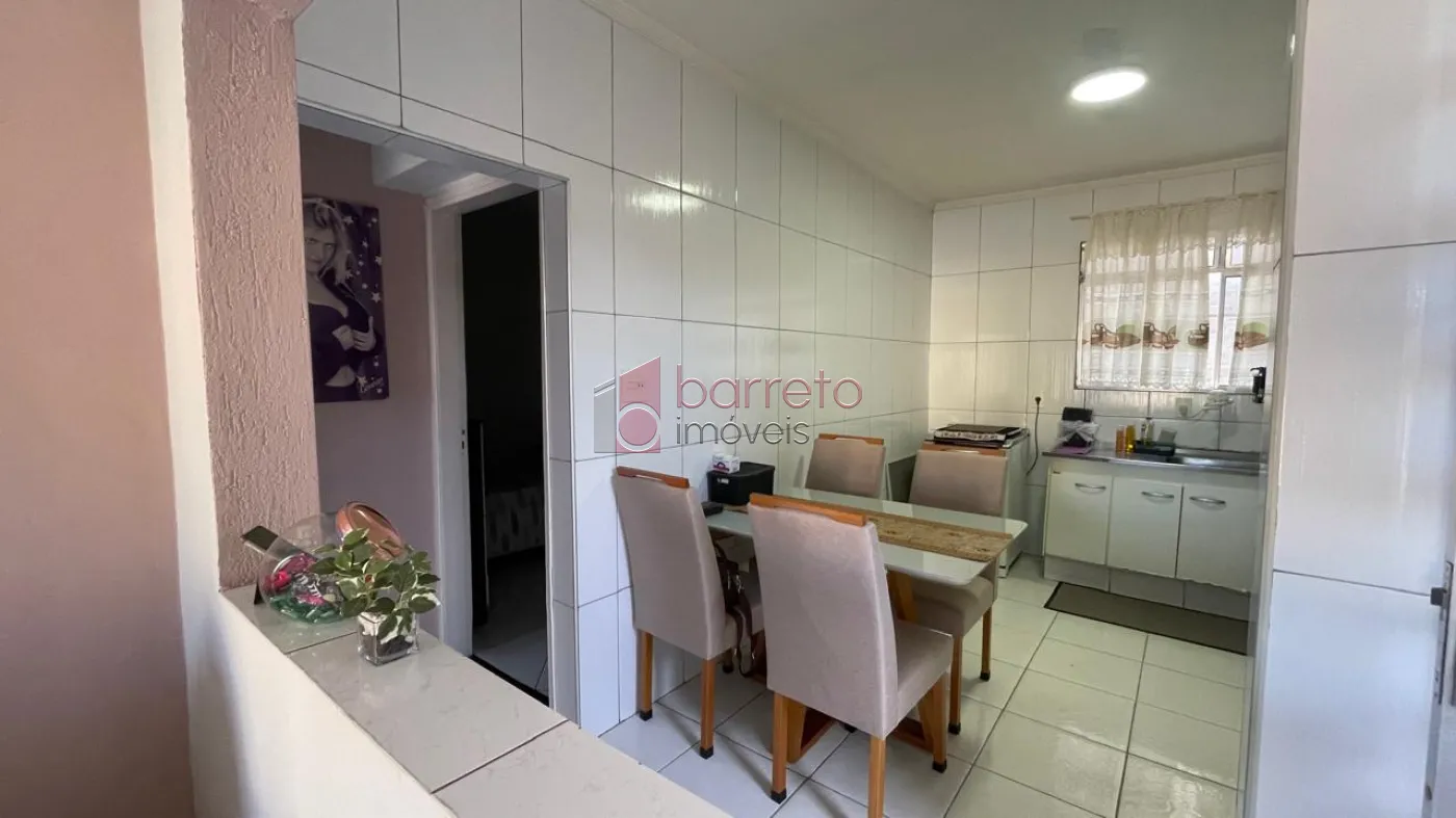 CASA COM EDÍCULA À VENDA NO BAIRRO ANHANGABAÚ EM JUNDIAÍ/SP