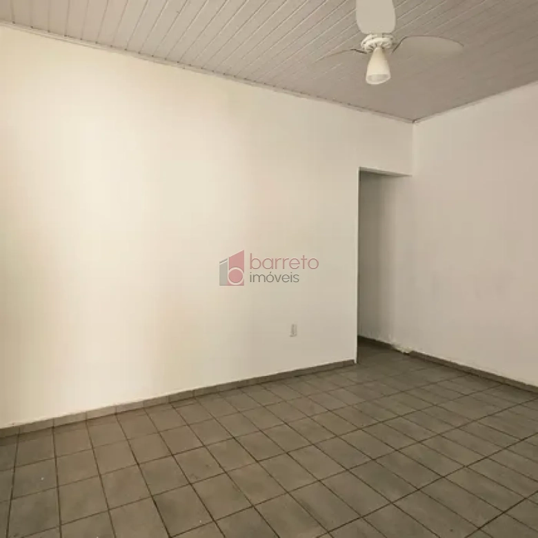 CASA À VENDA PARA USO RESIDENCIAL OU COMERCIAL NO BAIRRO ANHANGABAÚ – JUNDIAÍ/SP