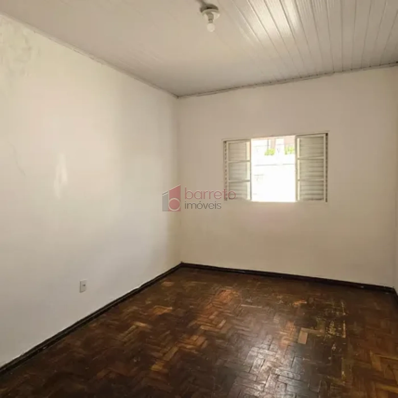 CASA À VENDA PARA USO RESIDENCIAL OU COMERCIAL NO BAIRRO ANHANGABAÚ – JUNDIAÍ/SP