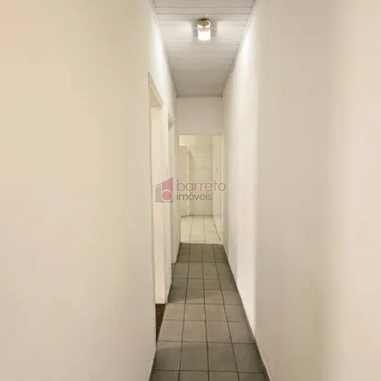 CASA À VENDA PARA USO RESIDENCIAL OU COMERCIAL NO BAIRRO ANHANGABAÚ – JUNDIAÍ/SP