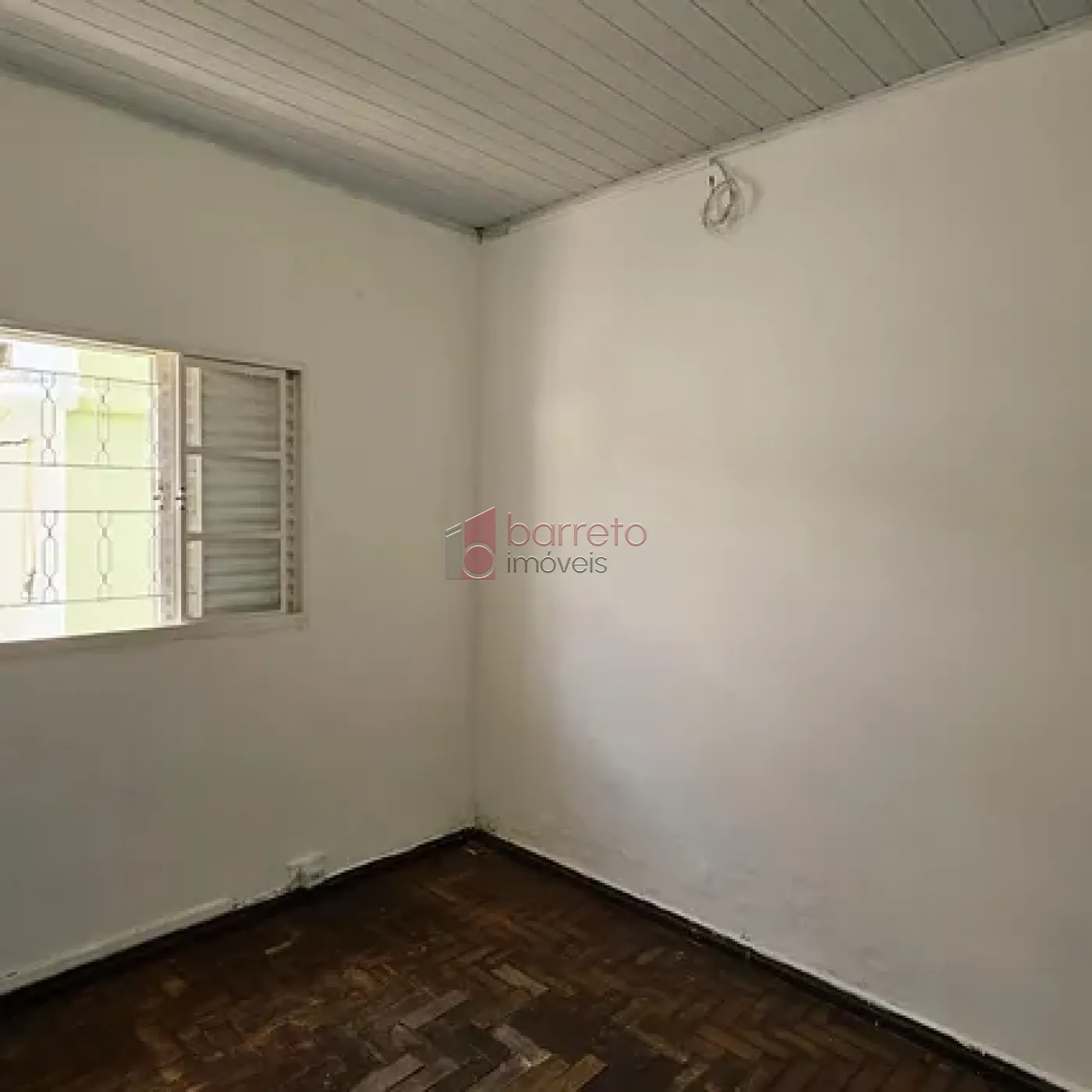 CASA À VENDA PARA USO RESIDENCIAL OU COMERCIAL NO BAIRRO ANHANGABAÚ – JUNDIAÍ/SP