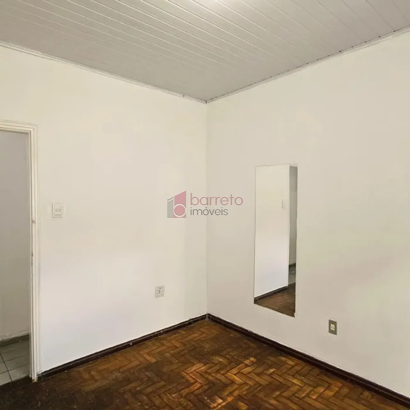 CASA À VENDA PARA USO RESIDENCIAL OU COMERCIAL NO BAIRRO ANHANGABAÚ – JUNDIAÍ/SP
