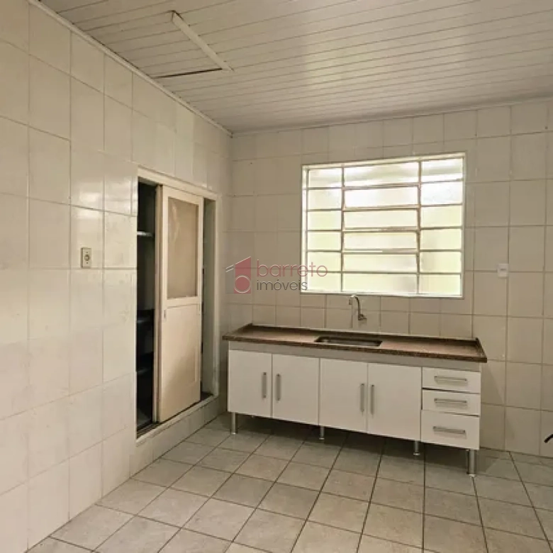 CASA À VENDA PARA USO RESIDENCIAL OU COMERCIAL NO BAIRRO ANHANGABAÚ – JUNDIAÍ/SP