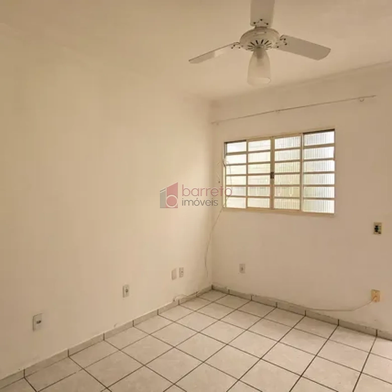 CASA À VENDA PARA USO RESIDENCIAL OU COMERCIAL NO BAIRRO ANHANGABAÚ – JUNDIAÍ/SP