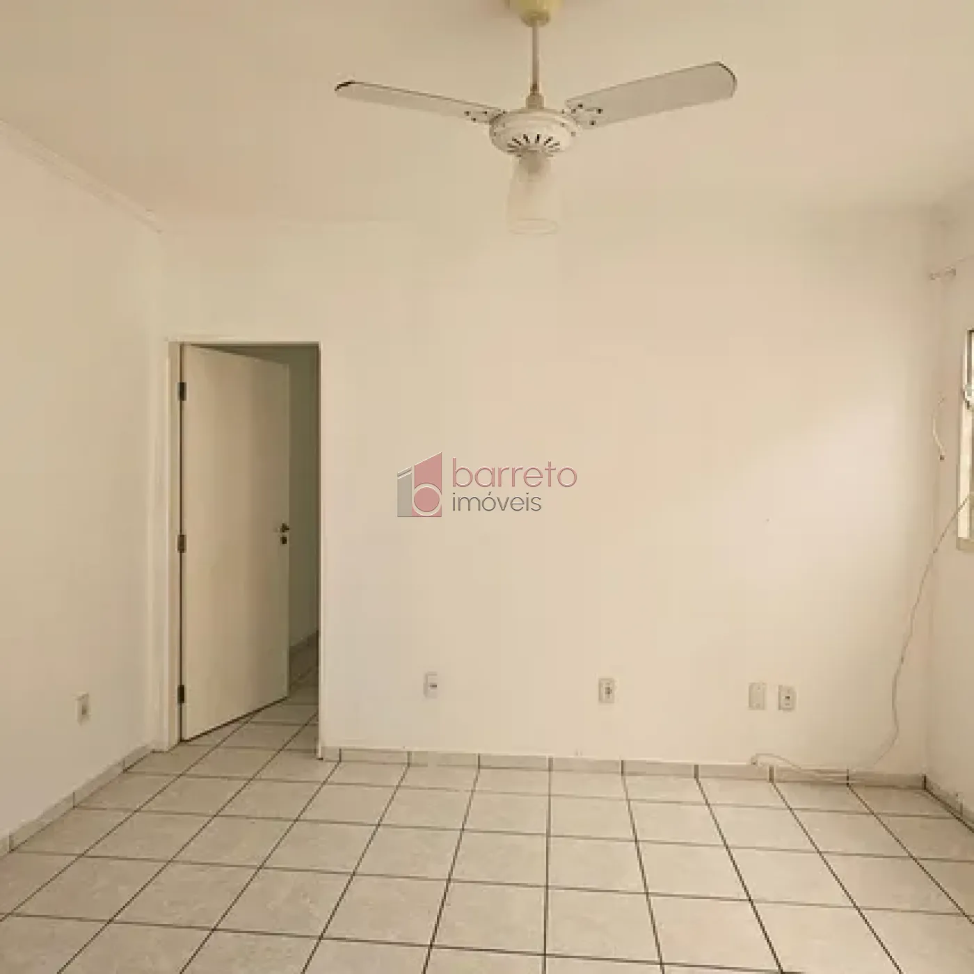 CASA À VENDA PARA USO RESIDENCIAL OU COMERCIAL NO BAIRRO ANHANGABAÚ – JUNDIAÍ/SP