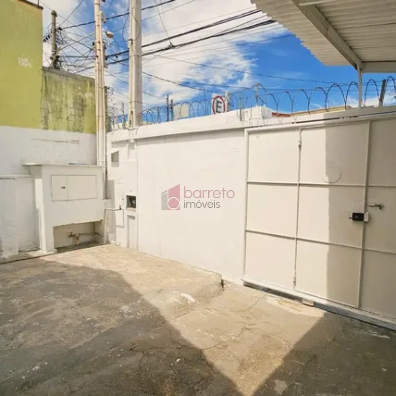CASA À VENDA PARA USO RESIDENCIAL OU COMERCIAL NO BAIRRO ANHANGABAÚ – JUNDIAÍ/SP