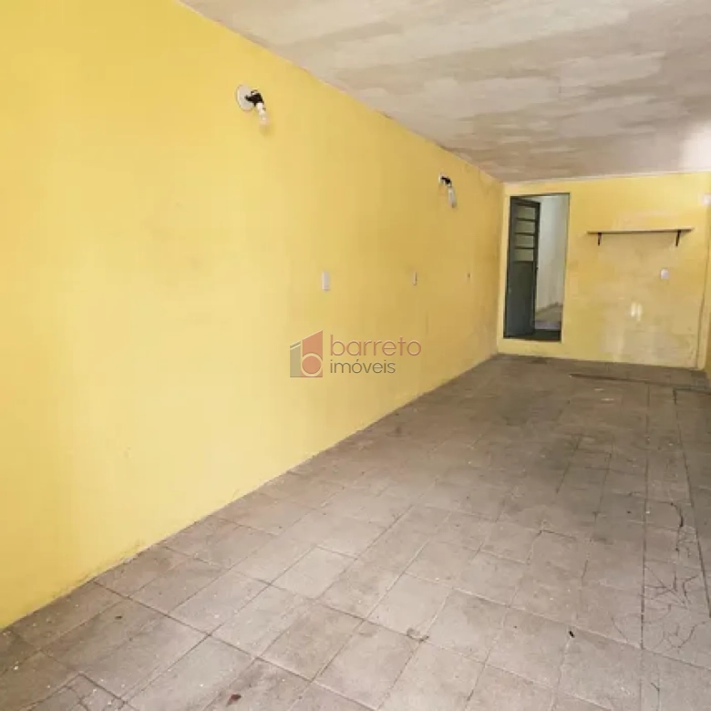CASA À VENDA PARA USO RESIDENCIAL OU COMERCIAL NO BAIRRO ANHANGABAÚ – JUNDIAÍ/SP