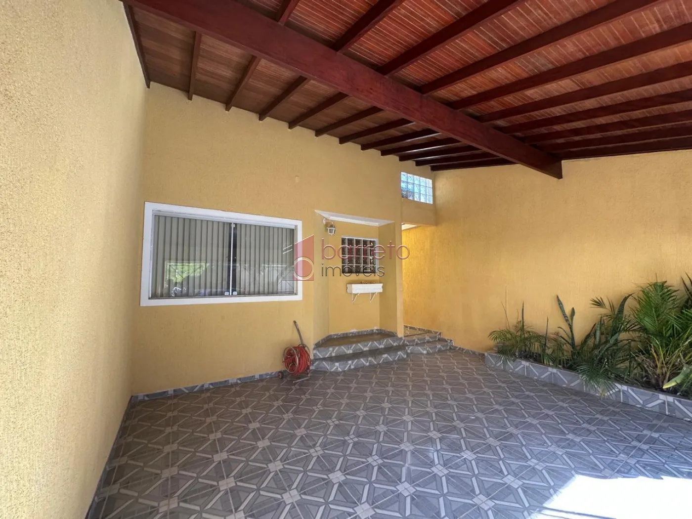 CASA À VENDA NO BAIRRO HORTO SANTO ANTÔNIO EM JUNDIAÍ/SP