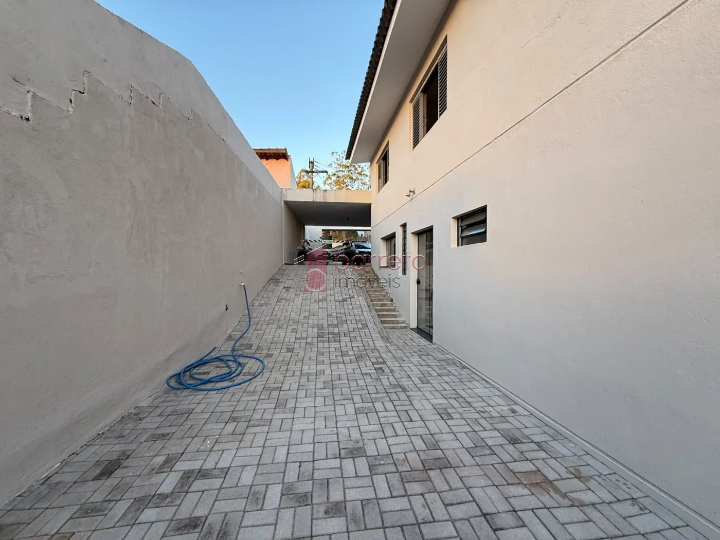 CASA À VENDA NO JARDIM DA SERRA EM JUNDIAÍ/SP