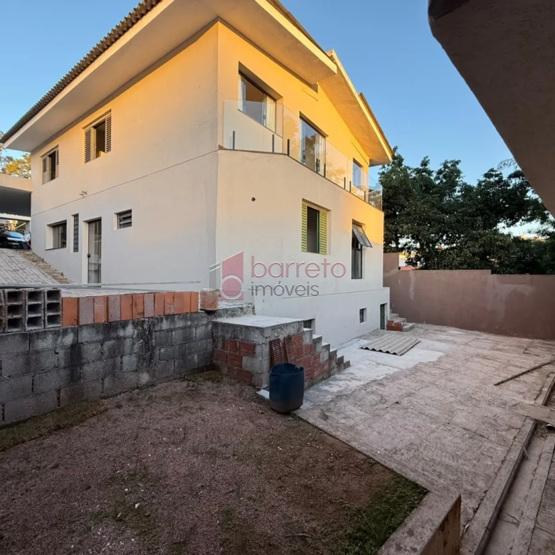 CASA À VENDA NO JARDIM DA SERRA EM JUNDIAÍ/SP