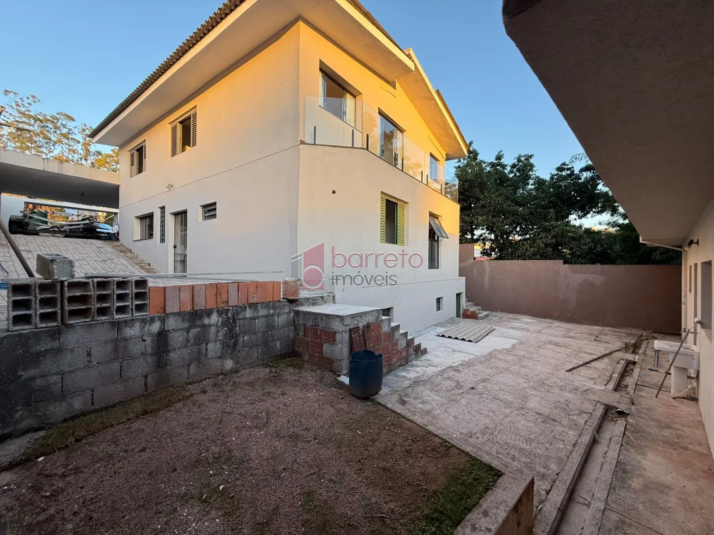 CASA À VENDA NO JARDIM DA SERRA EM JUNDIAÍ/SP