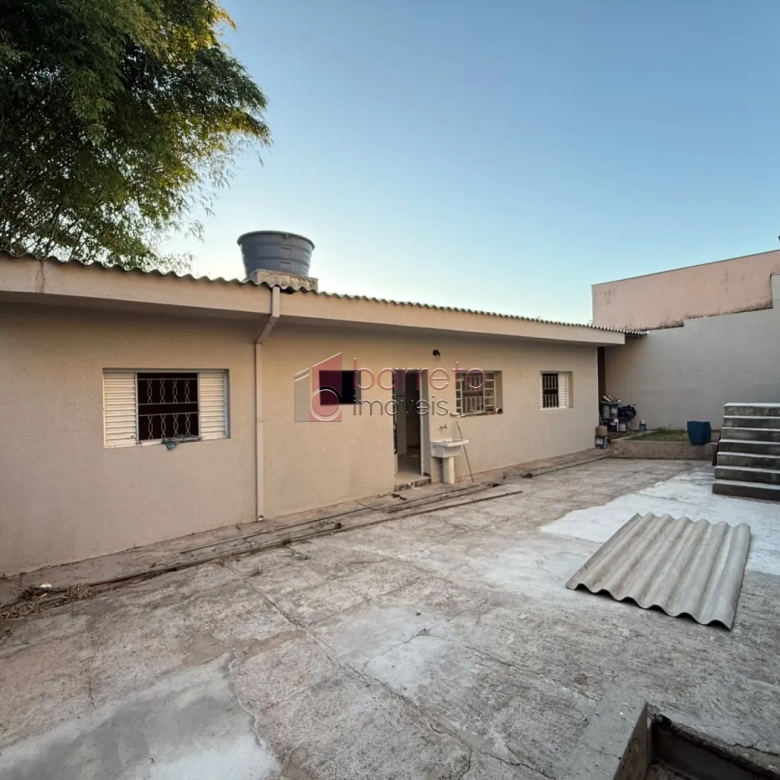 CASA À VENDA NO JARDIM DA SERRA EM JUNDIAÍ/SP
