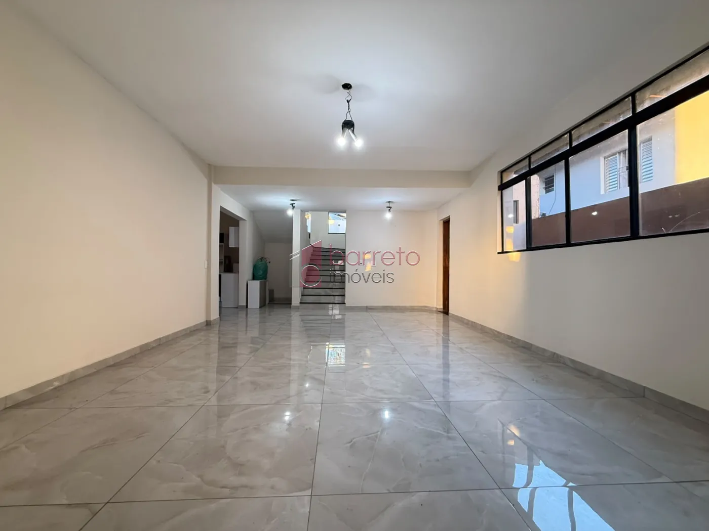 CASA À VENDA NO JARDIM DA SERRA EM JUNDIAÍ/SP