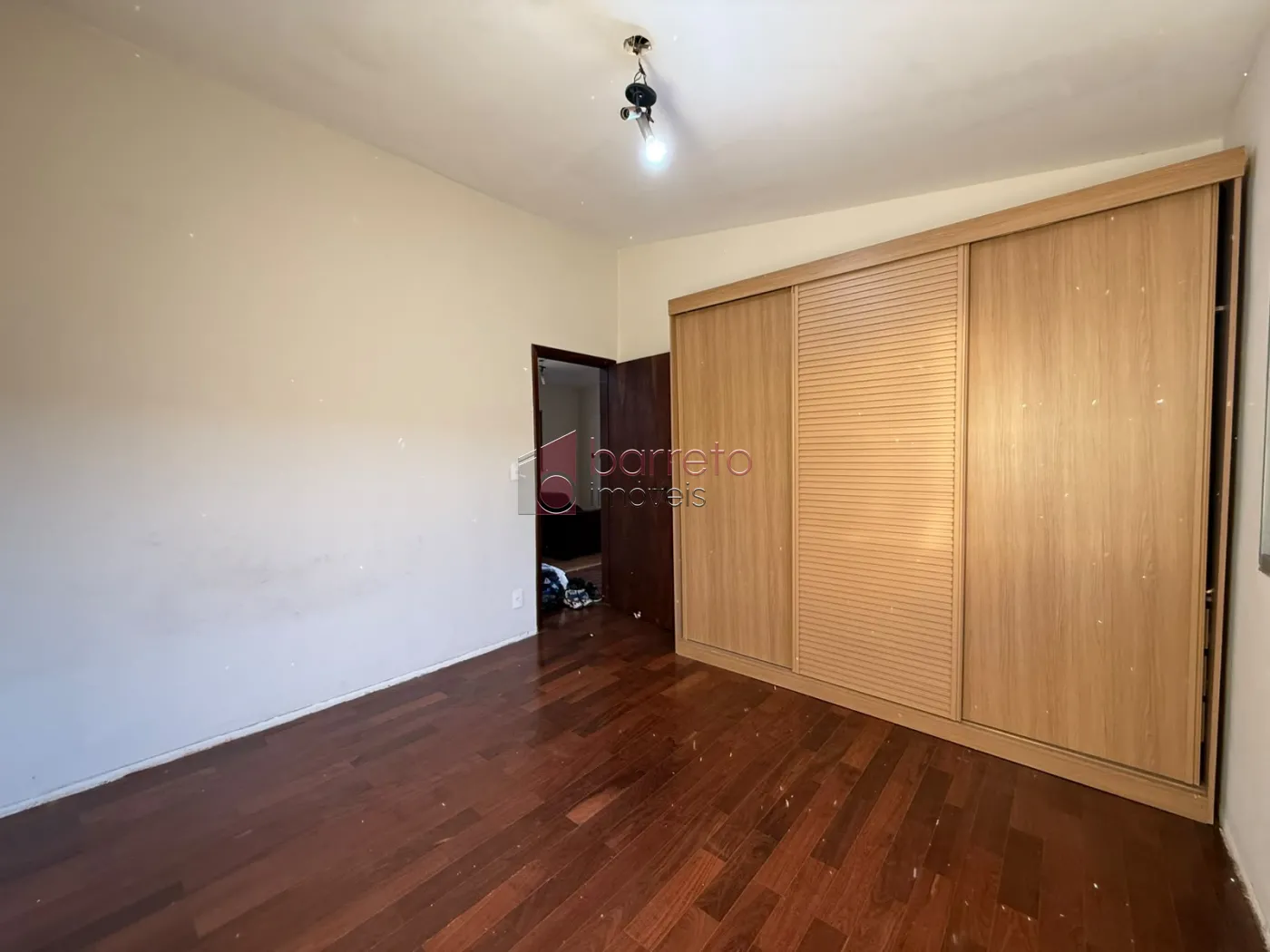 CASA À VENDA NO JARDIM DA SERRA EM JUNDIAÍ/SP