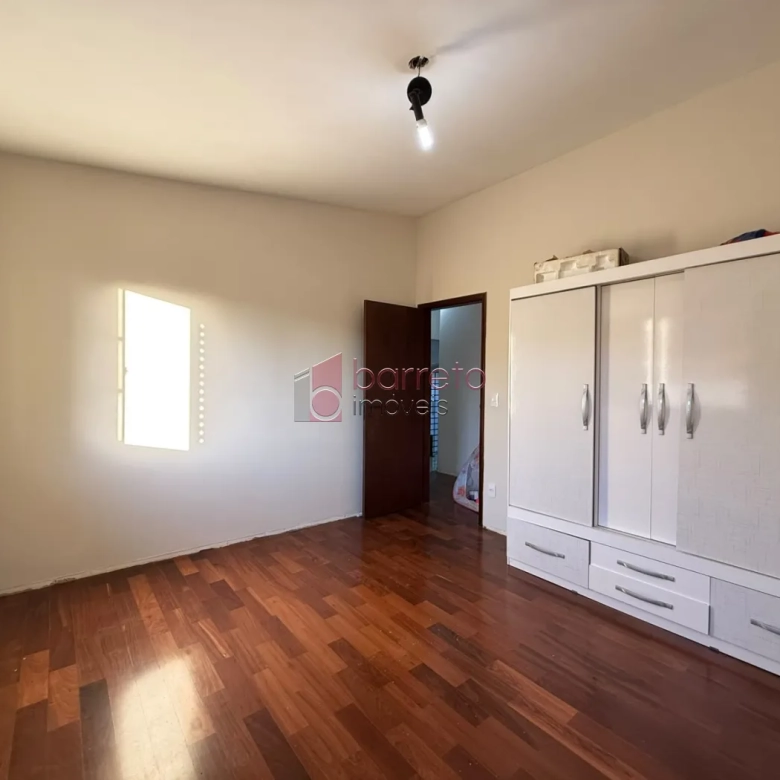 CASA À VENDA NO JARDIM DA SERRA EM JUNDIAÍ/SP
