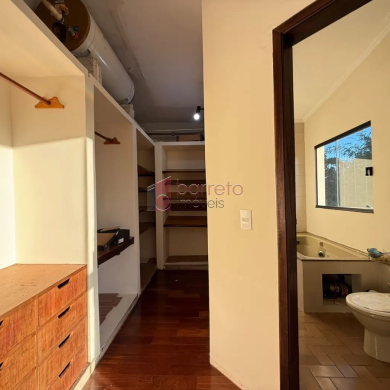 CASA À VENDA NO JARDIM DA SERRA EM JUNDIAÍ/SP