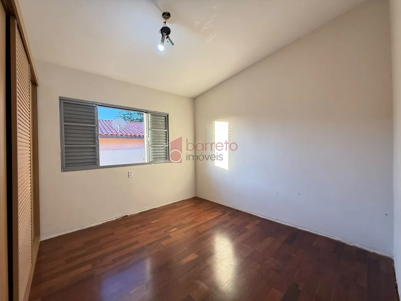 CASA À VENDA NO JARDIM DA SERRA EM JUNDIAÍ/SP