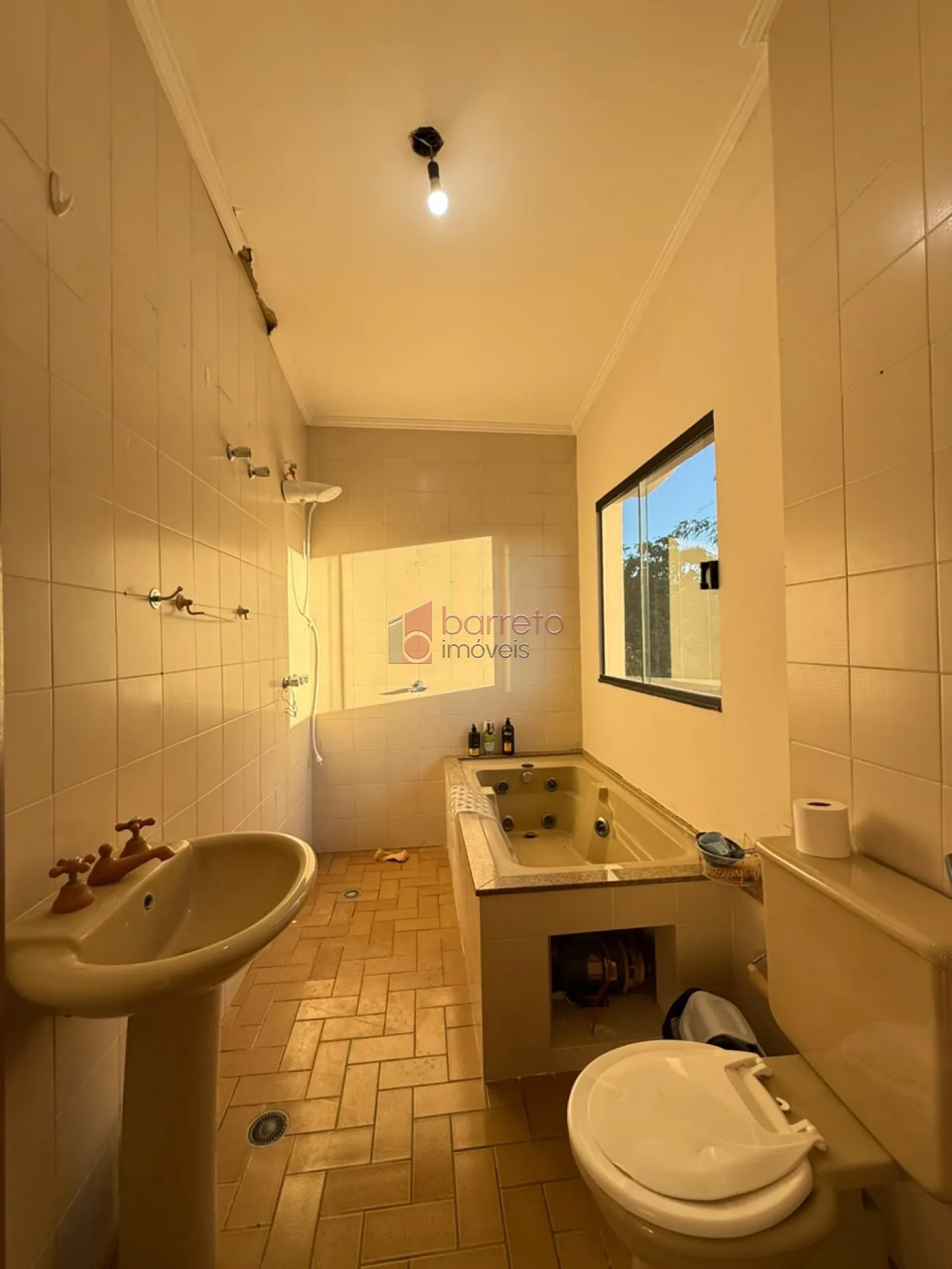 CASA À VENDA NO JARDIM DA SERRA EM JUNDIAÍ/SP