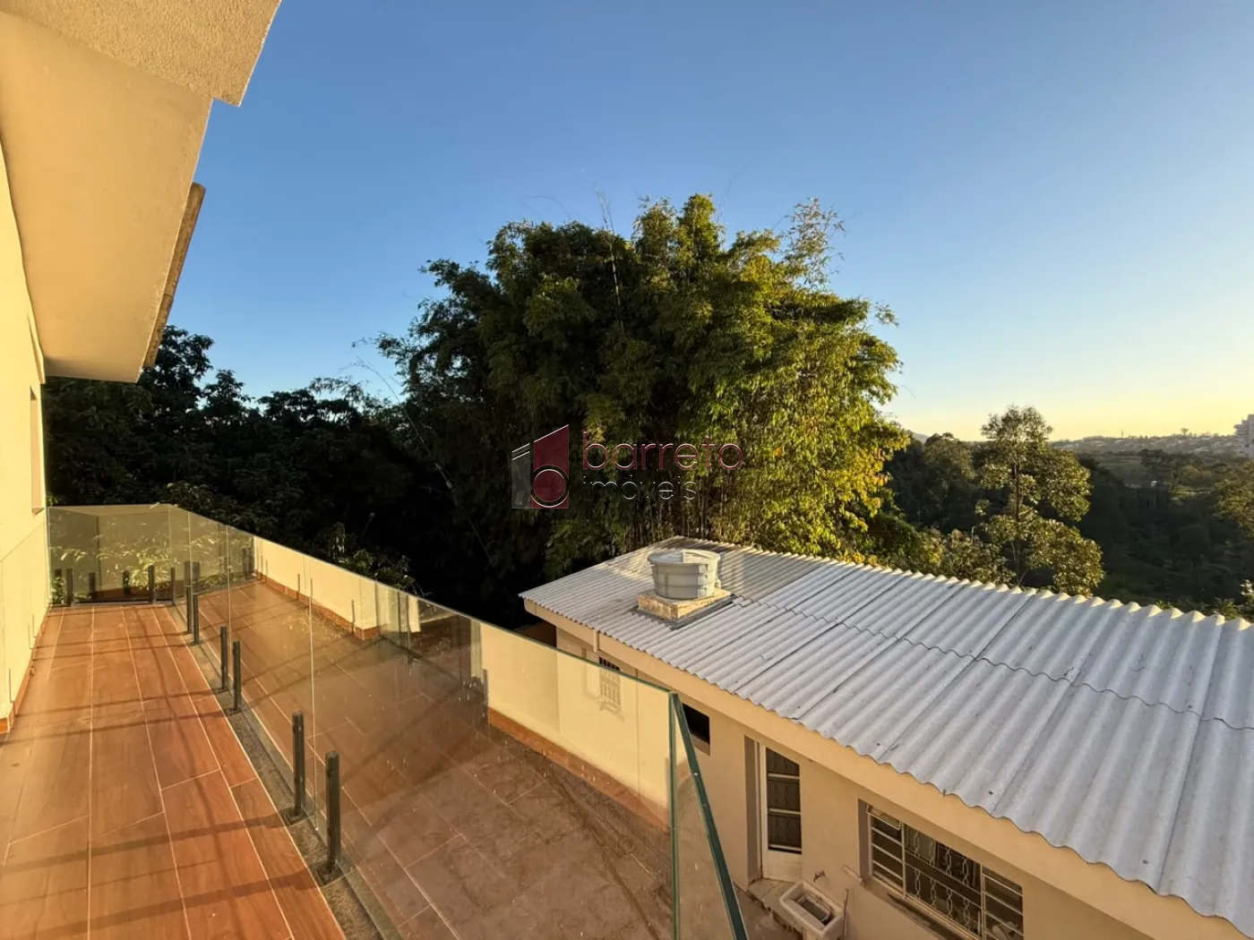CASA À VENDA NO JARDIM DA SERRA EM JUNDIAÍ/SP