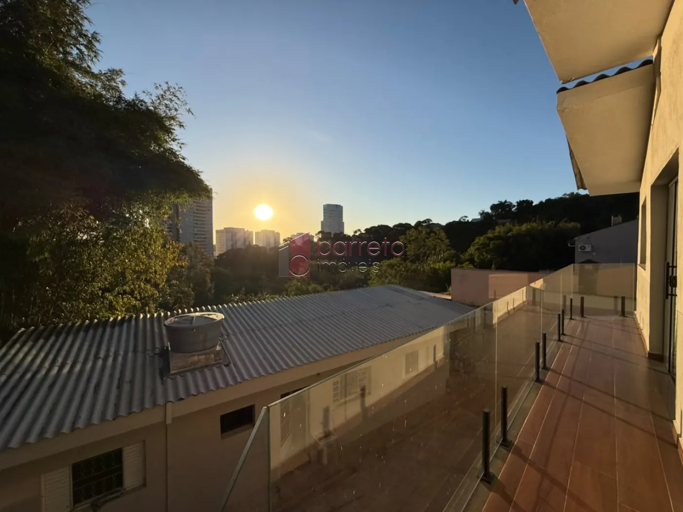 CASA À VENDA NO JARDIM DA SERRA EM JUNDIAÍ/SP